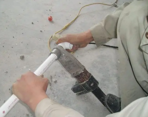 乌马河漏水维修电话